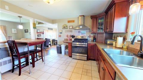 49 Annette Ave, Woonsocket, RI 02895 photo 6