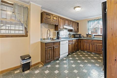 86 Flint St, Fall River, MA 02723 photo 4