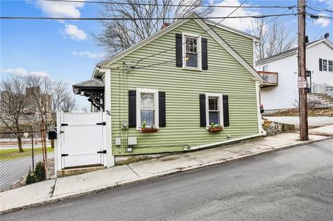 96 Cato St, Woonsocket, RI 02895 photo 35