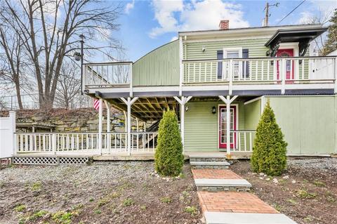 96 Cato St, Woonsocket, RI 02895 photo 32