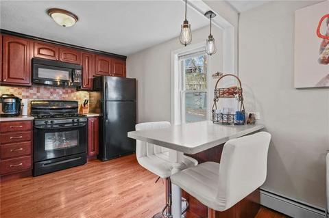 96 Cato St, Woonsocket, RI 02895 photo 6