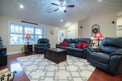 147 E Shore Dr, Coventry, RI 02816 photo 3