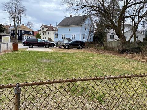 20 Avenue B, Woonsocket, RI 02895 photo 27