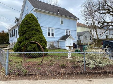 20 Avenue B, Woonsocket, RI 02895 photo 2