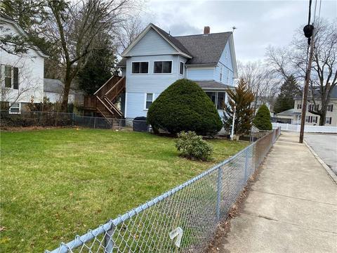 20 Avenue B, Woonsocket, RI 02895 photo 3