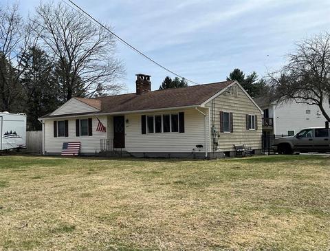 894 Putnam Pike, Glocester, RI 02814 photo 1