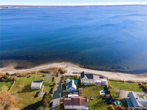 8 Longmeadow Ave, Warwick, RI 02889 photo 1
