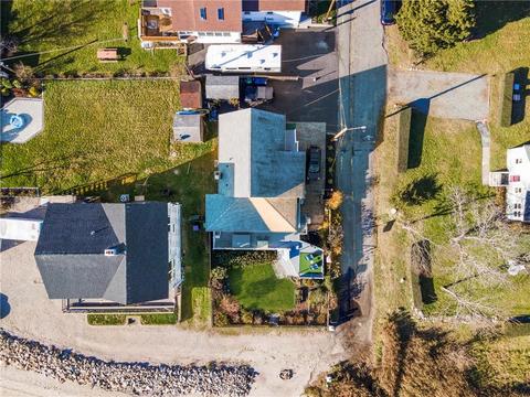 8 Longmeadow Ave, Warwick, RI 02889 photo 3