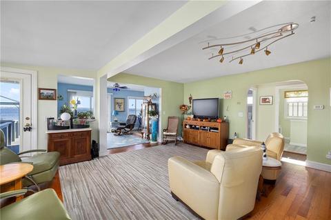 8 Longmeadow Ave, Warwick, RI 02889 photo 12