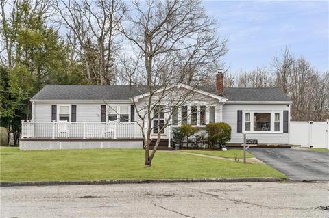 80 Walker Rd, Warwick, RI 02889 photo 1