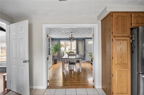 80 Walker Rd, Warwick, RI 02889 photo 5