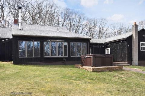 590 Jillson Ave, Woonsocket, RI 02895 photo 4