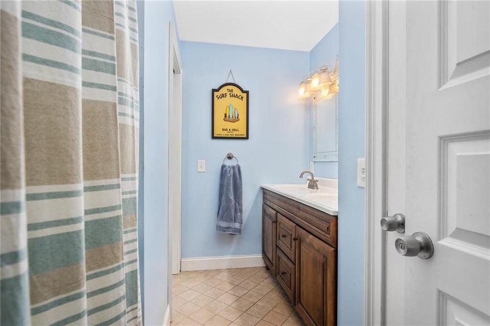  173 S Woody Hill Rd, Westerly, RI 02891 photo 15