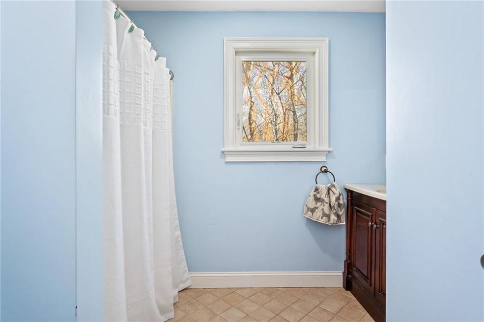  173 S Woody Hill Rd, Westerly, RI 02891 photo 13