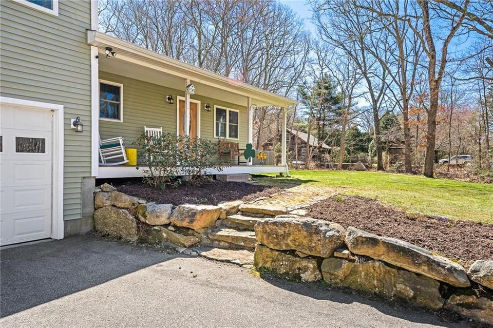  173 S Woody Hill Rd, Westerly, RI 02891 photo 2