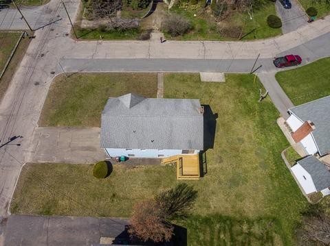 13 Mitris Blvd, Woonsocket, RI 02895 photo 9