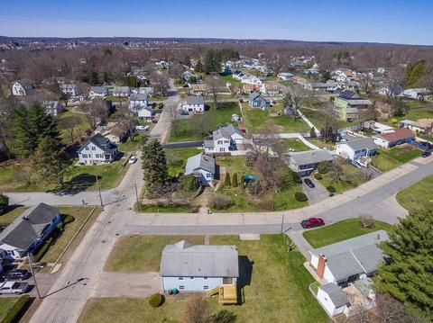 13 Mitris Blvd, Woonsocket, RI 02895 photo 11