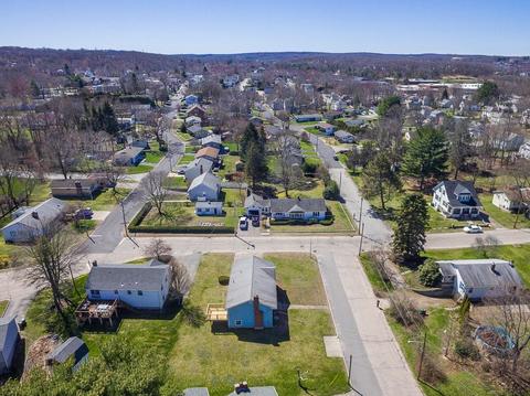 13 Mitris Blvd, Woonsocket, RI 02895 photo 14