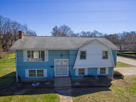 13 Mitris Blvd, Woonsocket, RI 02895 photo 2
