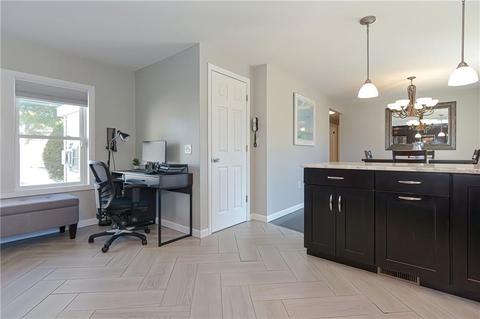 326 Grandview Ave, Woonsocket, RI 02895 photo 8