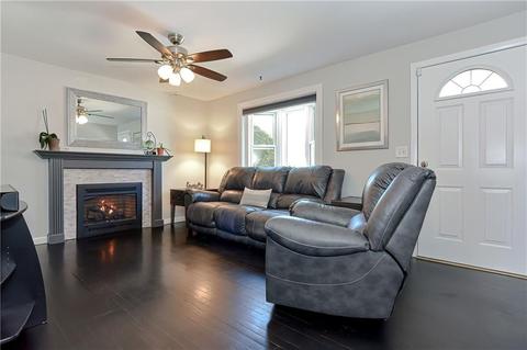 326 Grandview Ave, Woonsocket, RI 02895 photo 14