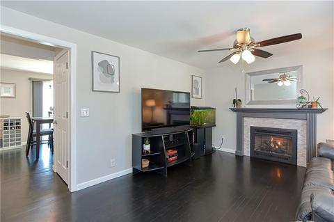 326 Grandview Ave, Woonsocket, RI 02895 photo 16