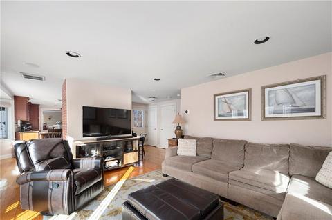 86 Dory Rd, Warwick, RI 02886 photo 12