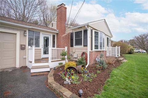143 Covington Dr, Warwick, RI 02886 photo 5