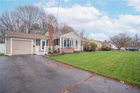 143 Covington Dr, Warwick, RI 02886 photo 4