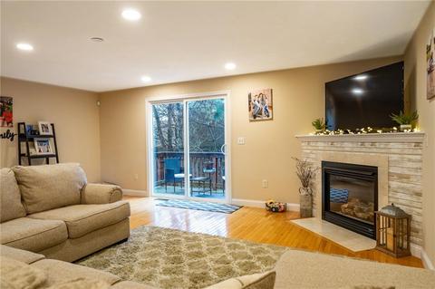 272 Cass Ave #4, Woonsocket, RI 02895 photo 6