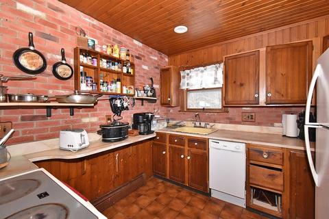 26 Benoit St, Coventry, RI 02816 photo 7