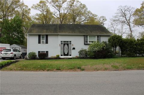 88 Bend St, Warwick, RI 02889 photo 2