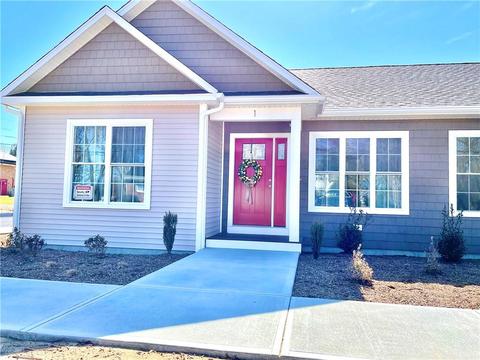 628 Sandy Ln #5, Warwick, RI 02889 photo 1
