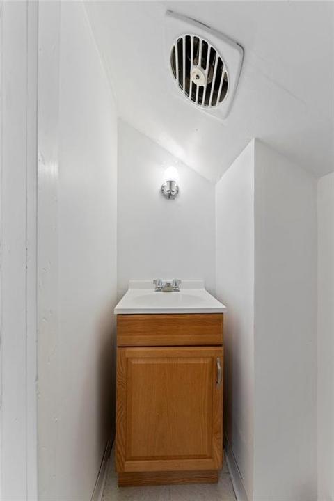 17 Locust Ter, Warren, RI 02885 photo 40