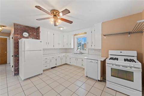 17 Locust Ter, Warren, RI 02885 photo 15