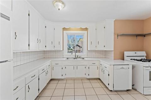 17 Locust Ter, Warren, RI 02885 photo 17
