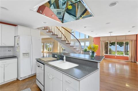 2 Briarcliff Ave, Warwick, RI 02889 photo 13