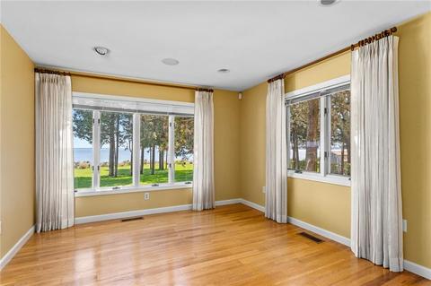 2 Briarcliff Ave, Warwick, RI 02889 photo 16