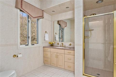 2 Briarcliff Ave, Warwick, RI 02889 photo 22