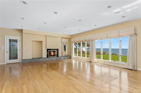 2 Briarcliff Ave, Warwick, RI 02889 photo 10