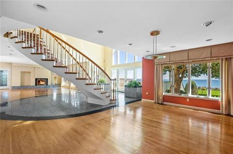 2 Briarcliff Ave, Warwick, RI 02889 photo 12