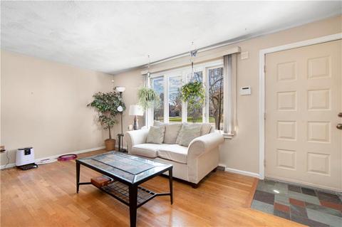30 Frontier Rd, Warwick, RI 02889 photo 7