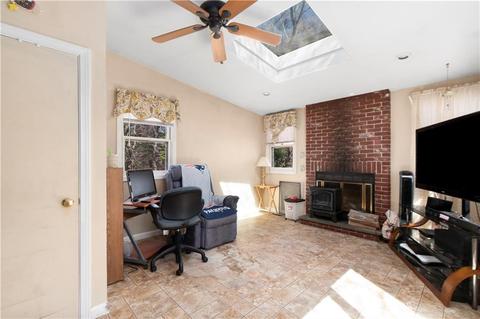 30 Frontier Rd, Warwick, RI 02889 photo 16