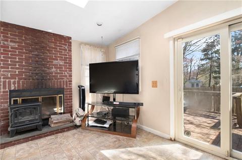 30 Frontier Rd, Warwick, RI 02889 photo 17