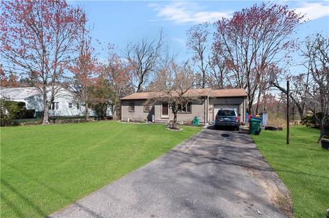 30 Frontier Rd, Warwick, RI 02889 photo 2