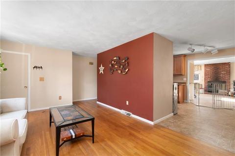 30 Frontier Rd, Warwick, RI 02889 photo 10