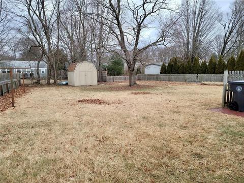 35 Glenbrook Ave, Warwick, RI 02889 photo 2