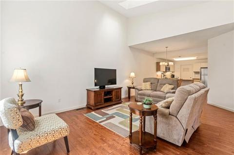 782 Williamsburg Cir, Warwick, RI 02886 photo 4