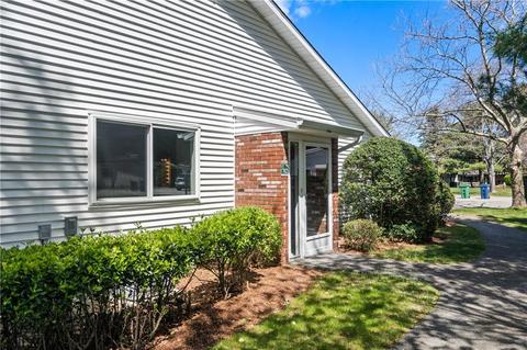 782 Williamsburg Cir, Warwick, RI 02886 photo 21