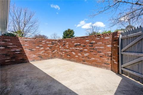 782 Williamsburg Cir, Warwick, RI 02886 photo 17